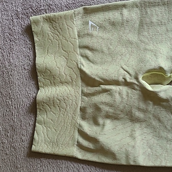 Gymshark Adapt Animal Seamless Cycling Shorts Firefly Yellow size small - Picture 3 of 13